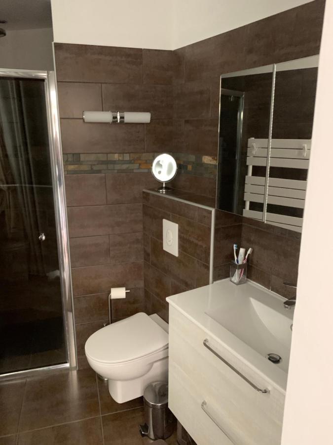 Zilia Casa Basgiu, Chambres Avec Balcon Et Table D'Hotes المظهر الخارجي الصورة